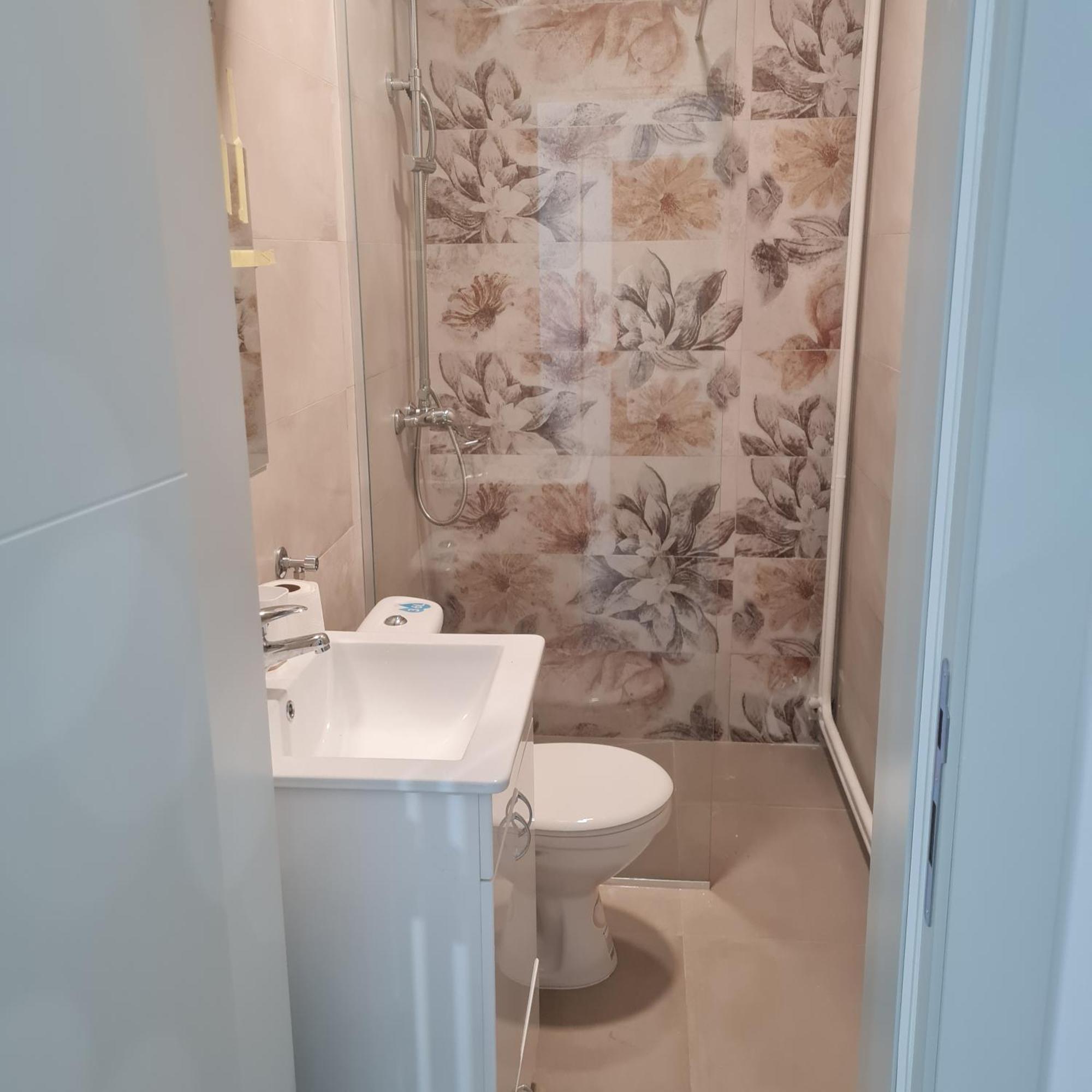 130 Free Parking Apartment