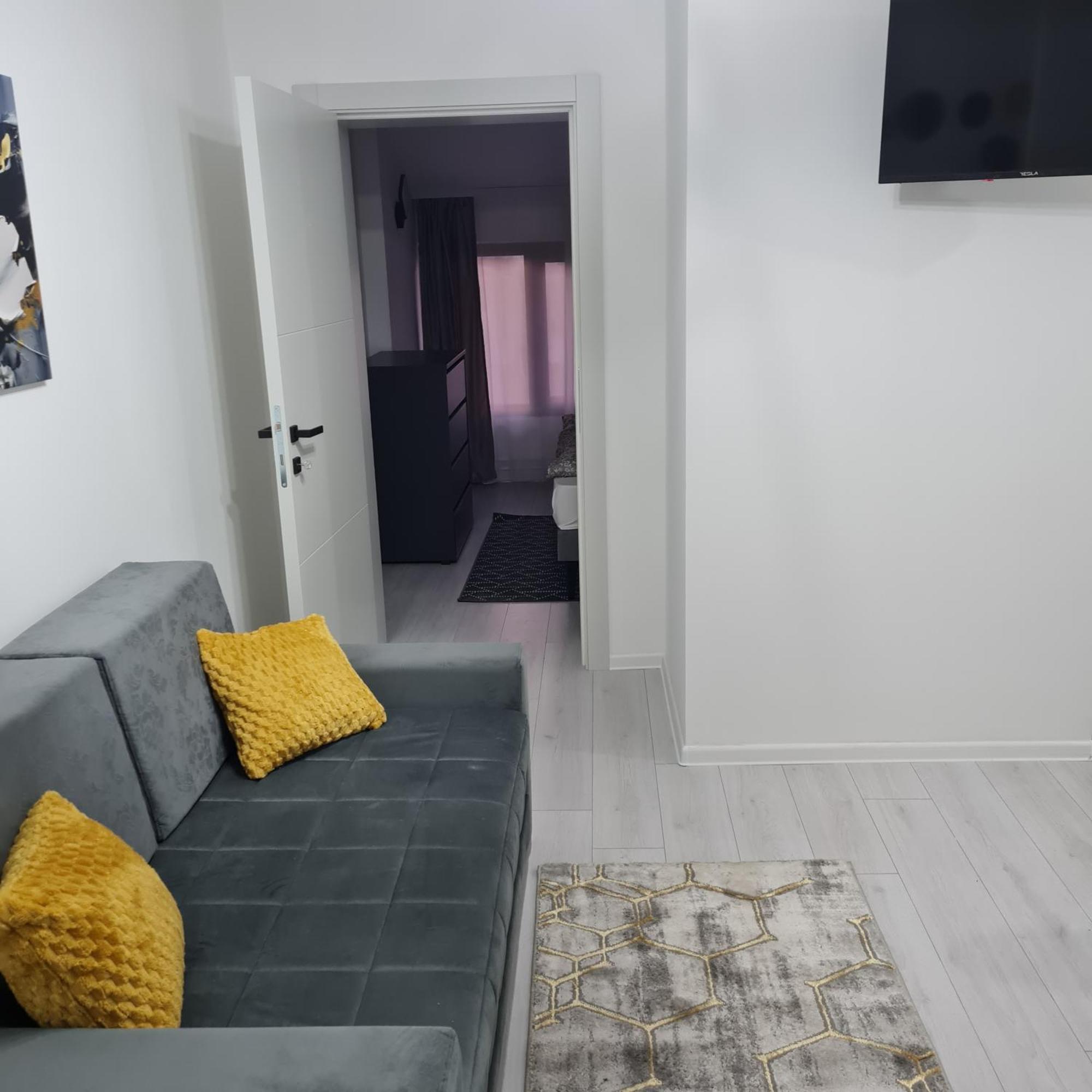 130 Free Parking Apartment *