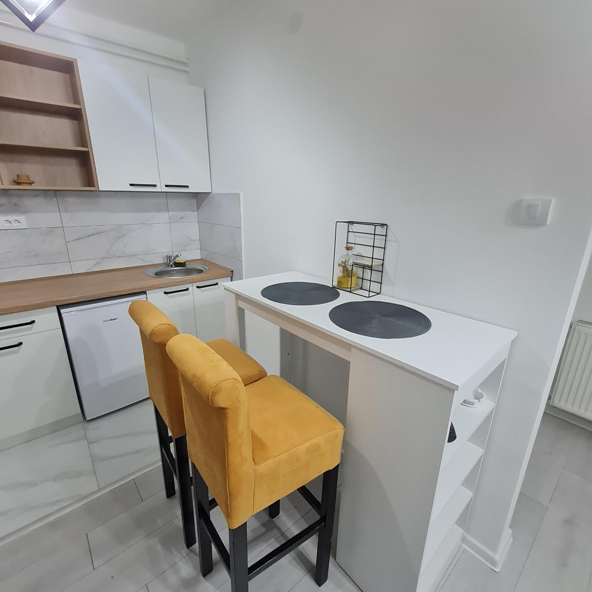 130 Free Parking Apartament Novi Sad